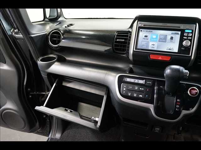 HONDA N BOX CUSTOM 2013 Image 31