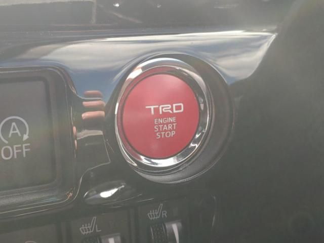 TOYOTA NOAH 2017 Image 31