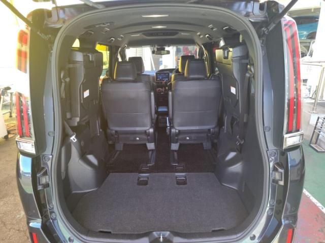 TOYOTA ESQUIRE 2019 Image 31