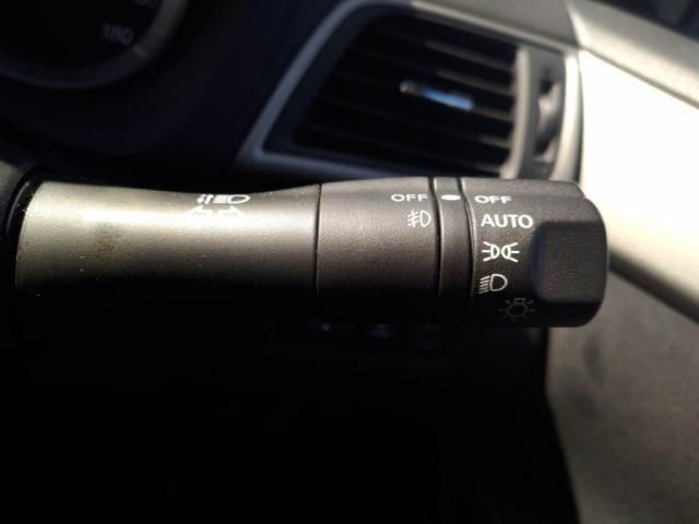 NISSAN SYLPHY 2015 Image 31