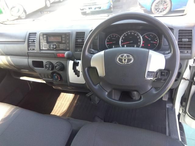 TOYOTA HIACE VAN 2WD 2018 Image 31