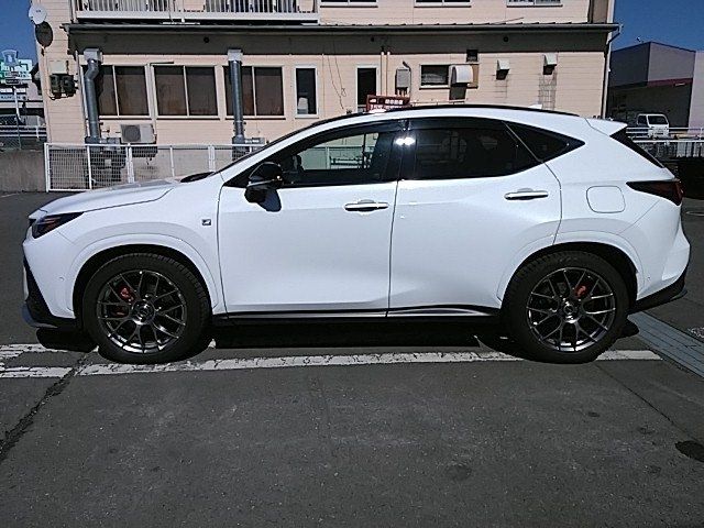 TOYOTA LEXUS NX350H AWD 2023 Image 31