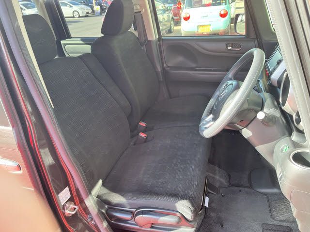 HONDA N BOX 2015 Image 31