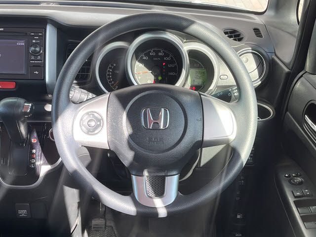 HONDA N BOX 2015 Image 31