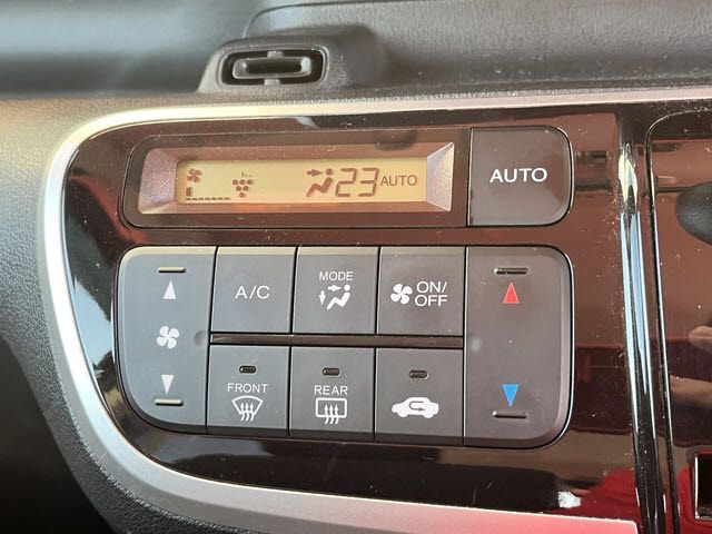 HONDA N BOX 2015 Image 31