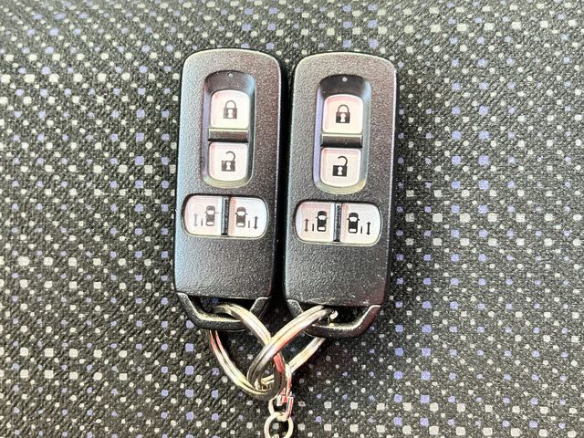 HONDA N BOX 2015 Image 31