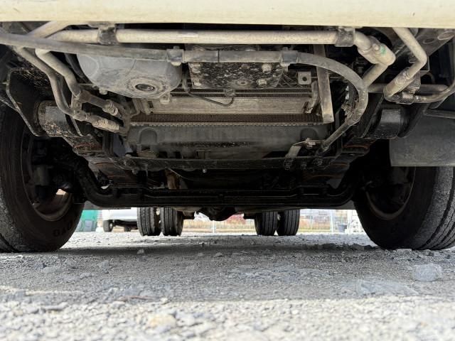 MITSUBISHI CANTER 2013 Image 31