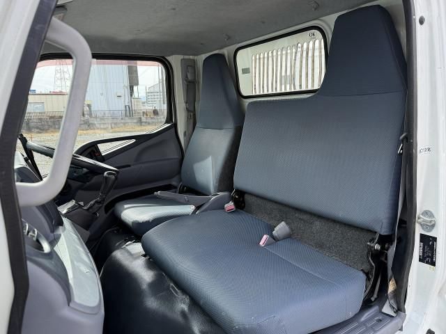 MITSUBISHI CANTER 2013 Image 31