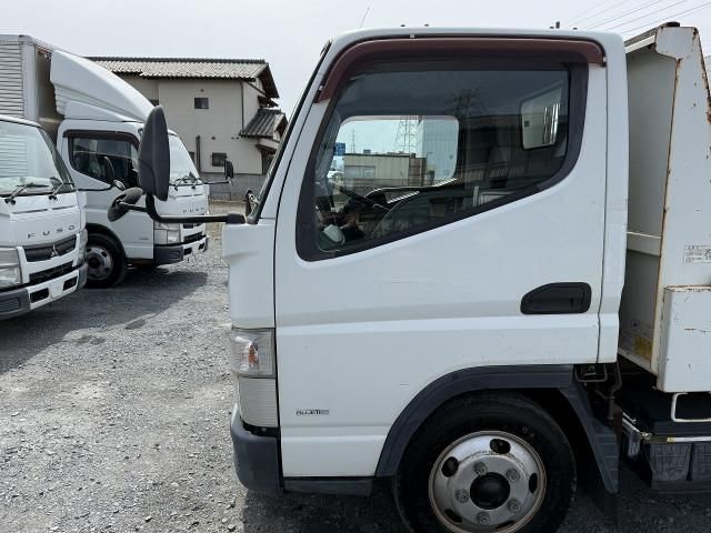 MITSUBISHI CANTER 2013 Image 31