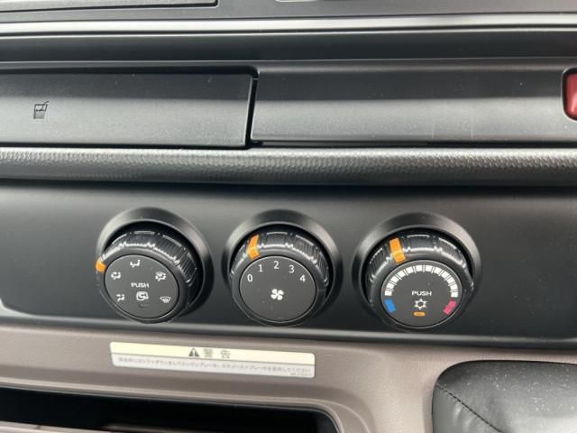 MITSUBISHI CANTER 2024 Image 31