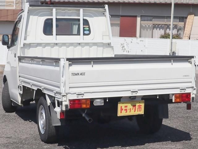 TOYOTA TOWNACE TRUCK 2WD 2017 Image 31