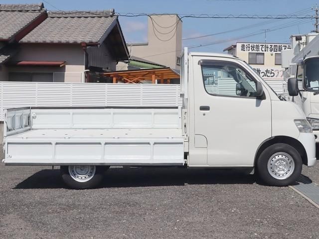 TOYOTA TOWNACE TRUCK 2WD 2017 Image 31