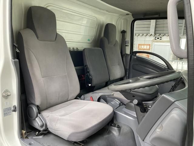 ISUZU ELF 2012 Image 31