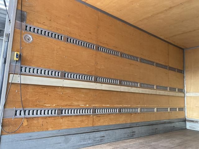 ISUZU ELF 2012 Image 31