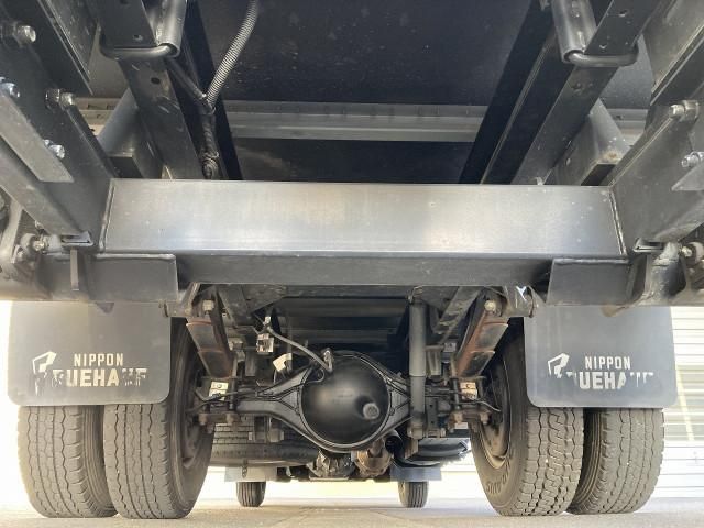 ISUZU ELF 2015 Image 31