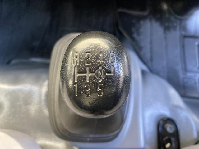 ISUZU ELF 2015 Image 31