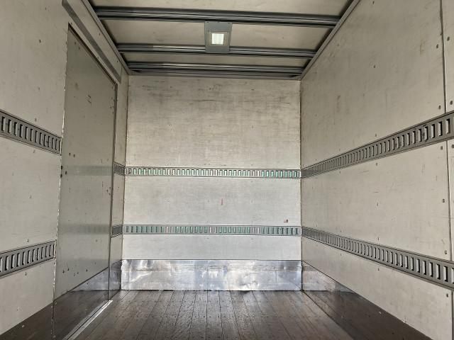 ISUZU ELF 2015 Image 31