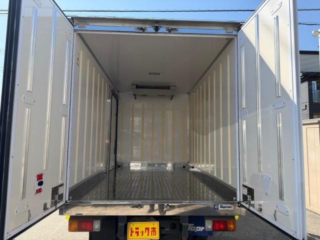 HINO DUTRO 2019 Image 31