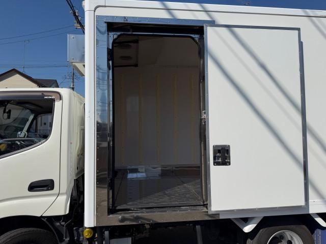 HINO DUTRO 2019 Image 31