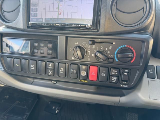 HINO DUTRO 2019 Image 31