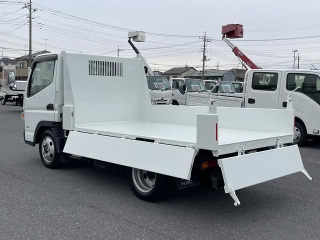 MITSUBISHI CANTER 2018 Image 31