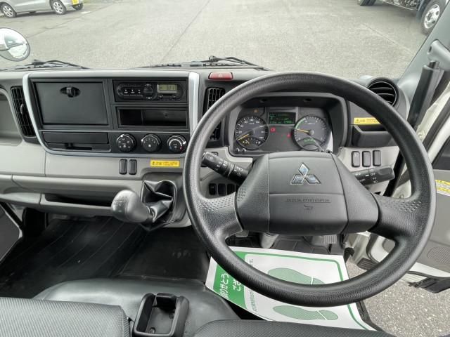 MITSUBISHI CANTER 2018 Image 31