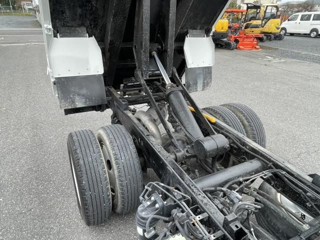 MITSUBISHI CANTER 2018 Image 31