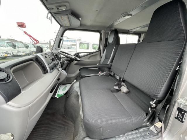 MITSUBISHI CANTER 2018 Image 31