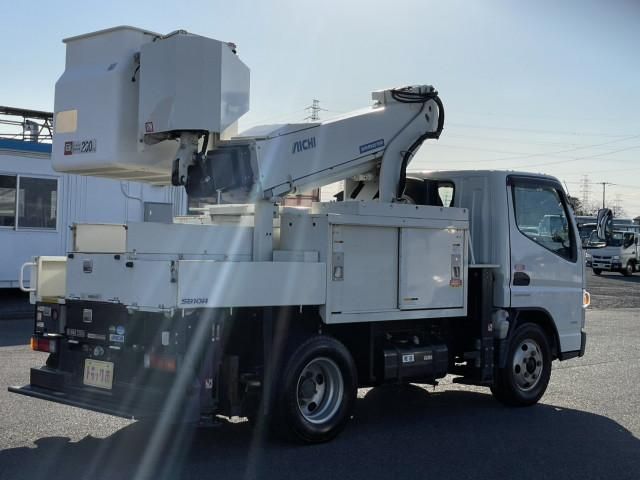 MITSUBISHI CANTER 2017 Image 31