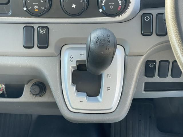 MITSUBISHI CANTER 2017 Image 31