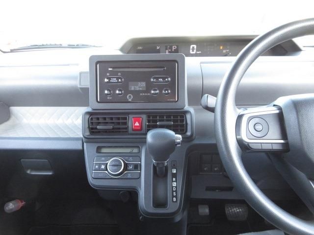 DAIHATSU TANTO 4WD 2019 Image 31