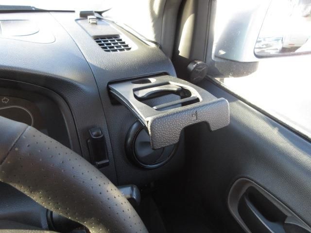 NISSAN NV150 AD 4WD 2018 Image 31