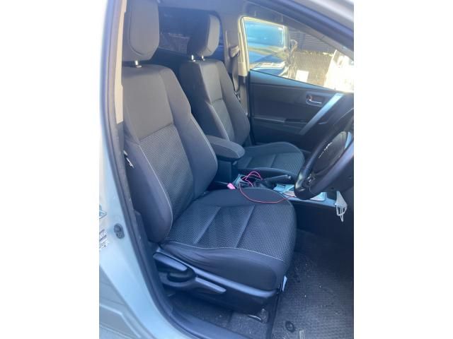 TOYOTA AURIS 2014 Image 31