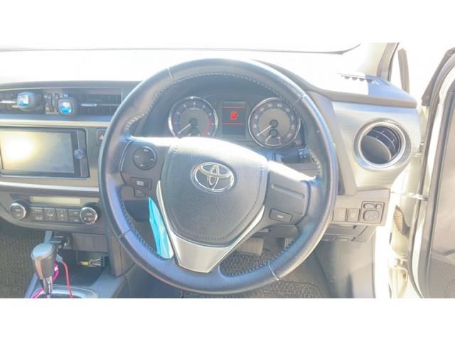 TOYOTA AURIS 2014 Image 31