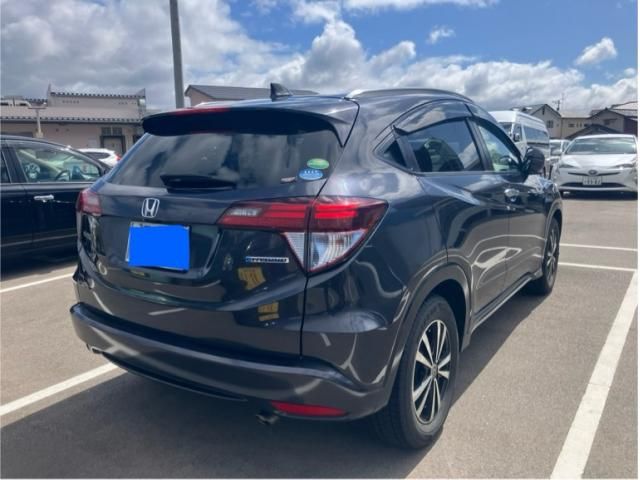 HONDA VEZEL HYBRID 2017 Image 31