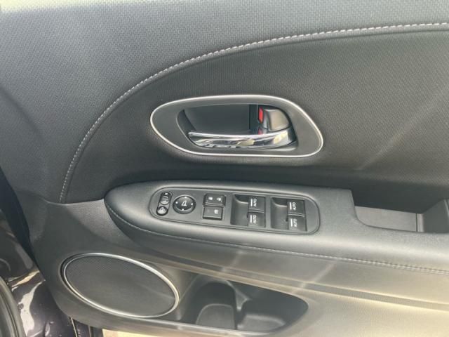 HONDA VEZEL HYBRID 2017 Image 31