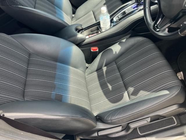 HONDA VEZEL HYBRID 2017 Image 31