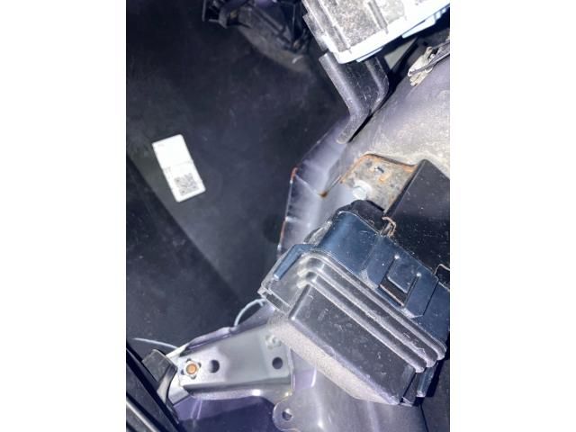 HONDA VEZEL HYBRID 2017 Image 31