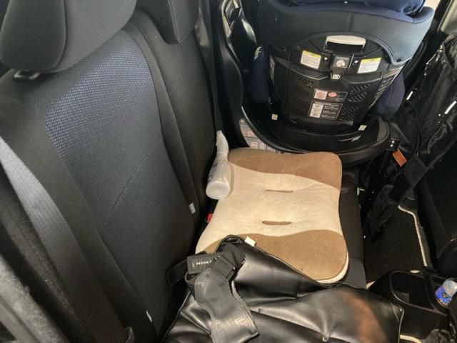 TOYOTA VITZ 2017 Image 31