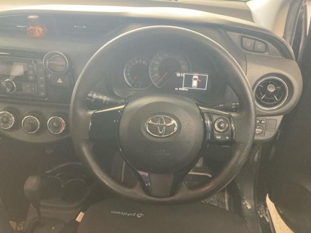 TOYOTA VITZ 2017 Image 31