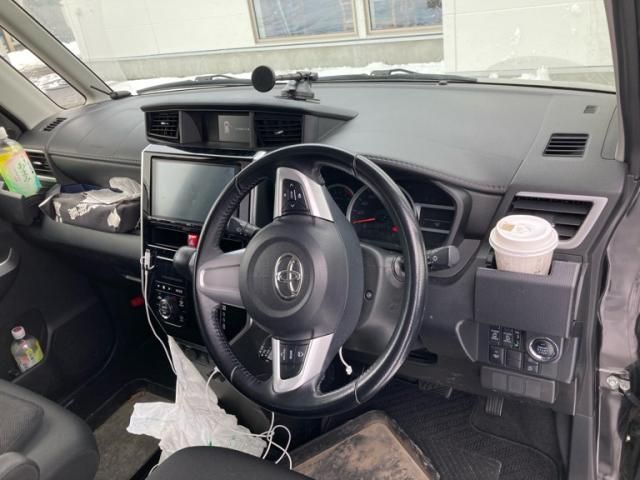 TOYOTA TANK 4WD 2017 Image 31