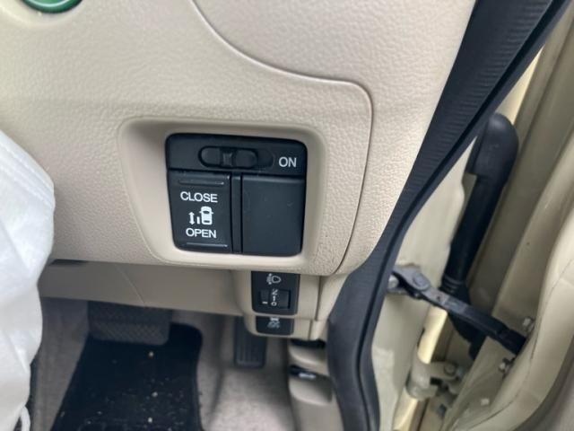 HONDA N_BOX 2016 Image 31