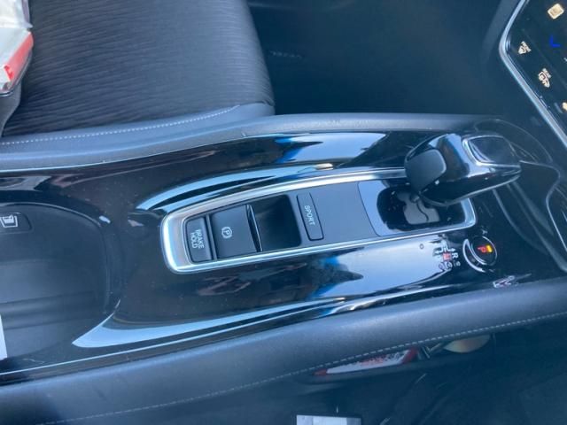 HONDA VEZEL HYBRID 2019 Image 31