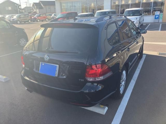 VOLKSWAGEN GOLF VARI 2011 Image 31