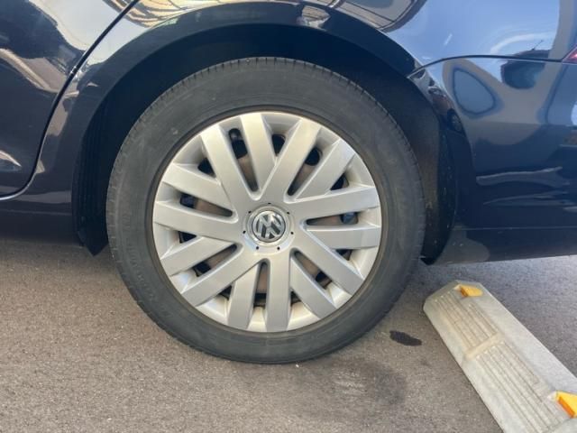 VOLKSWAGEN GOLF VARI 2011 Image 31