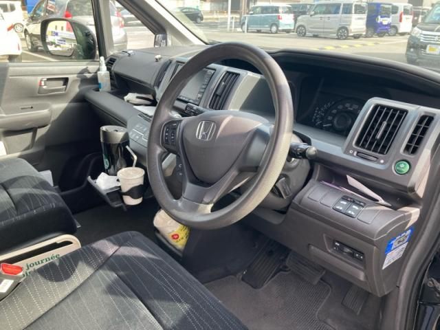 HONDA STEPWAGON 2012 Image 31