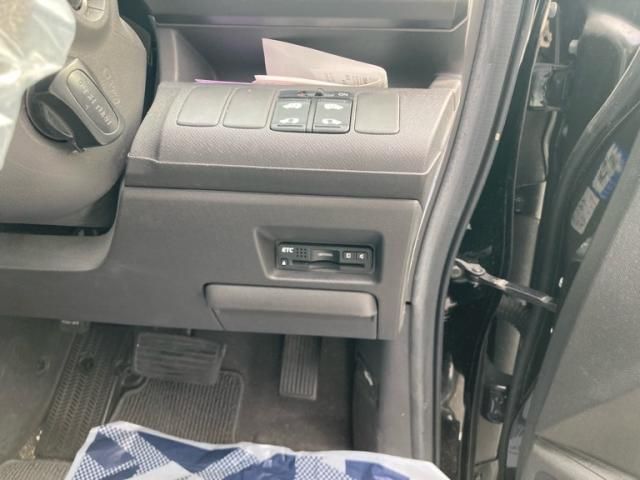 HONDA STEPWAGON 2012 Image 31