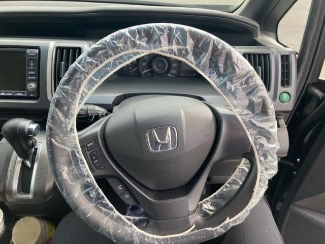 HONDA STEPWAGON 2012 Image 31