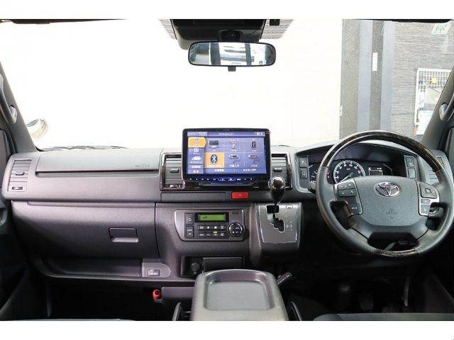 TOYOTA HIACE VAN 2WD 2021 Image 31