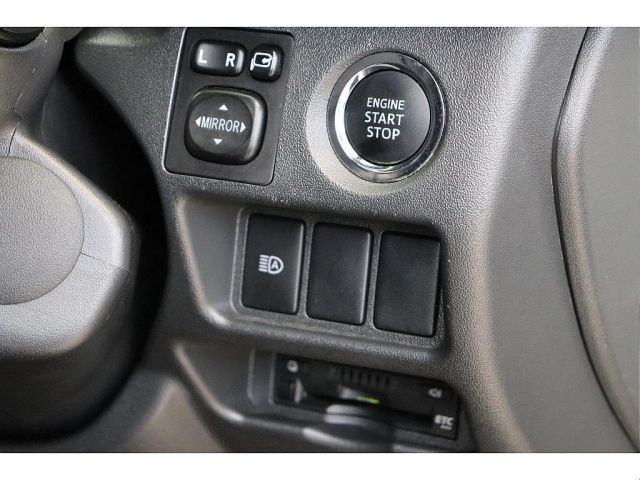 TOYOTA HIACE VAN 2WD 2021 Image 31